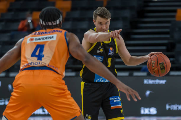 和裁判管理 和裁判管理