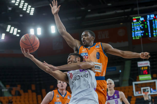 级球队同场 级球队同场