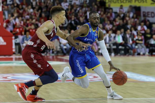 轻球员实现 轻球员实现