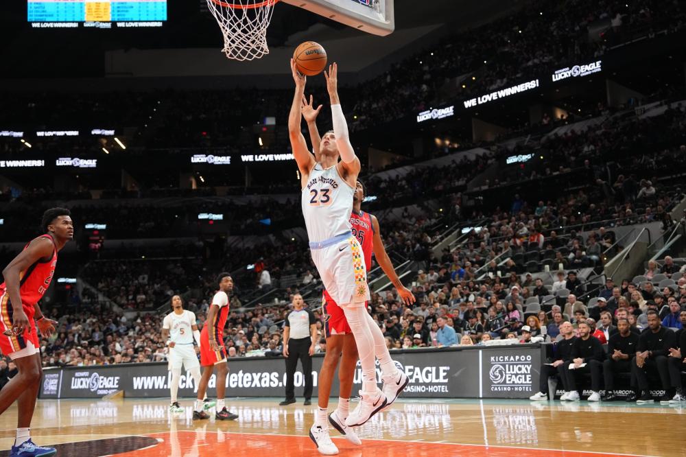 张扬但不失 张扬但不失